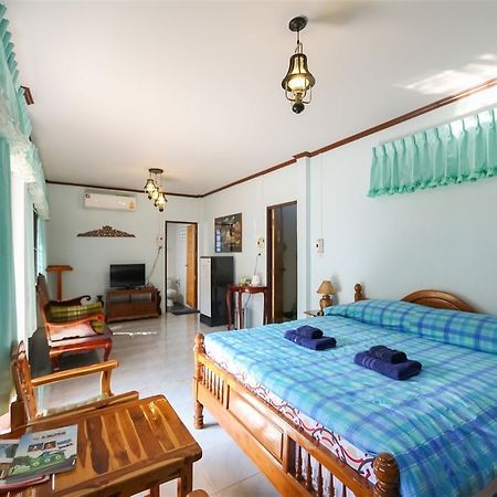 The Stay Guest House Лоеи Екстериор снимка
