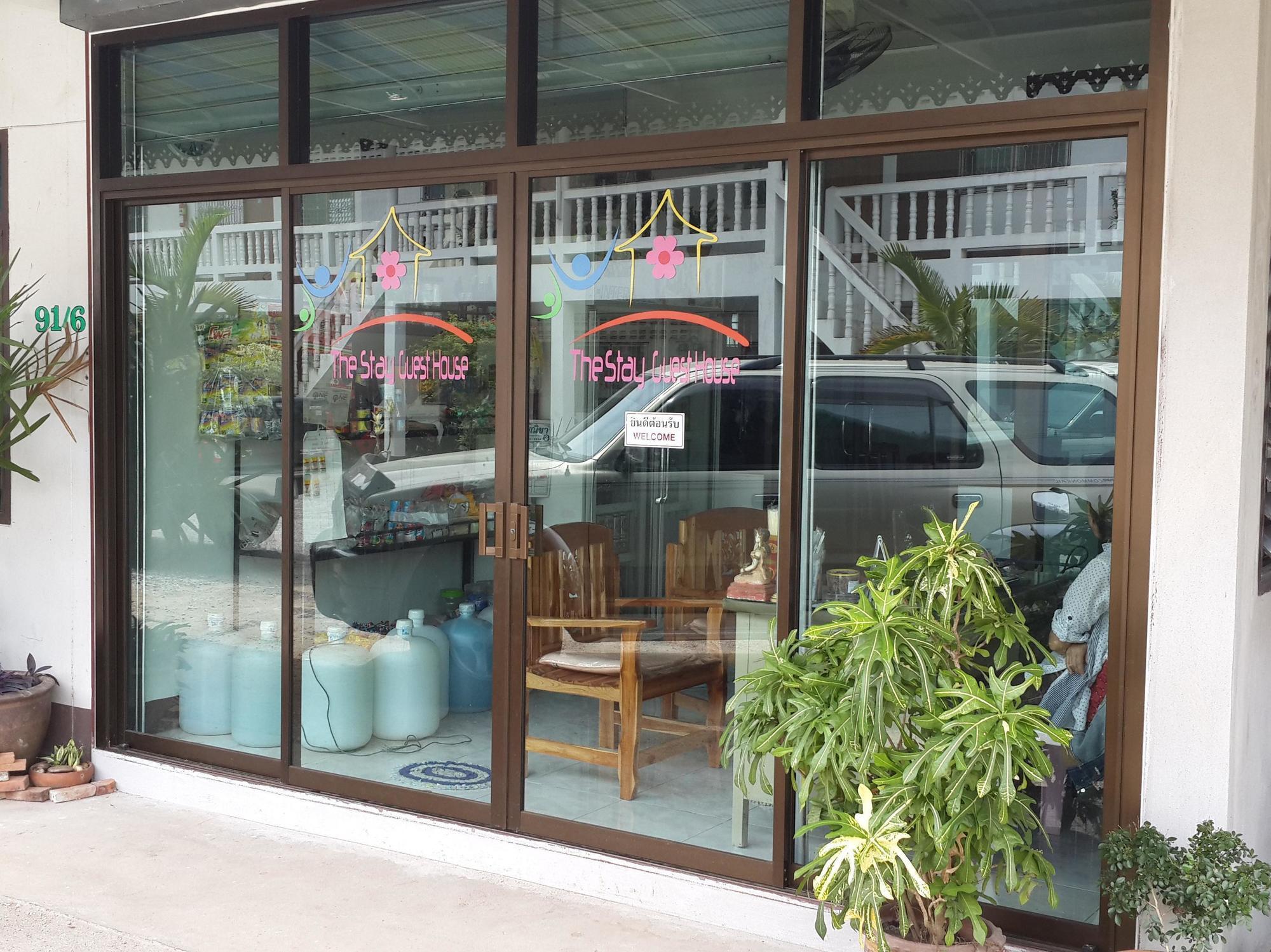The Stay Guest House Лоеи Екстериор снимка