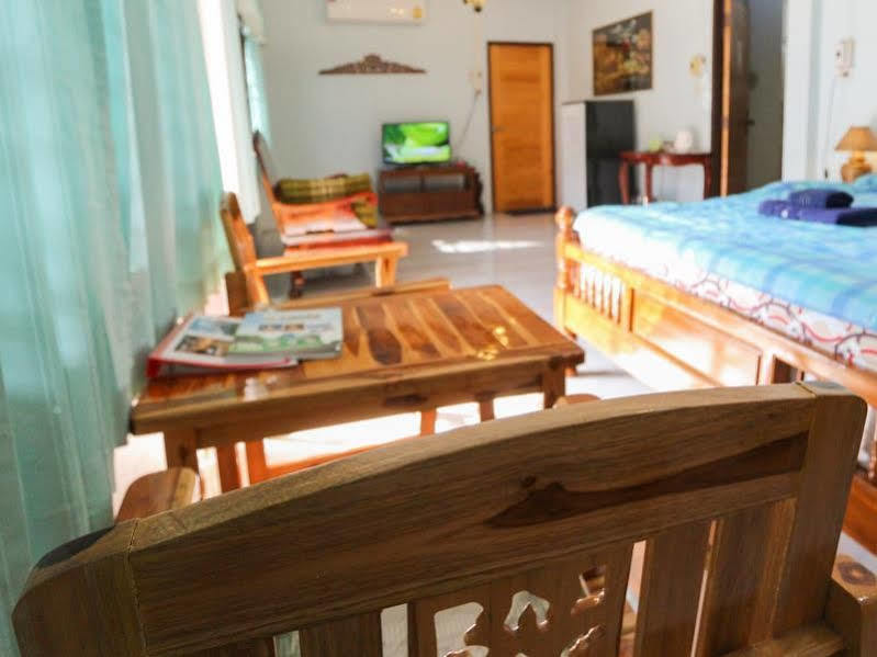 The Stay Guest House Лоеи Екстериор снимка