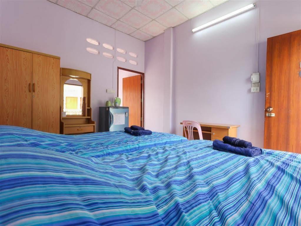 The Stay Guest House Лоеи Екстериор снимка