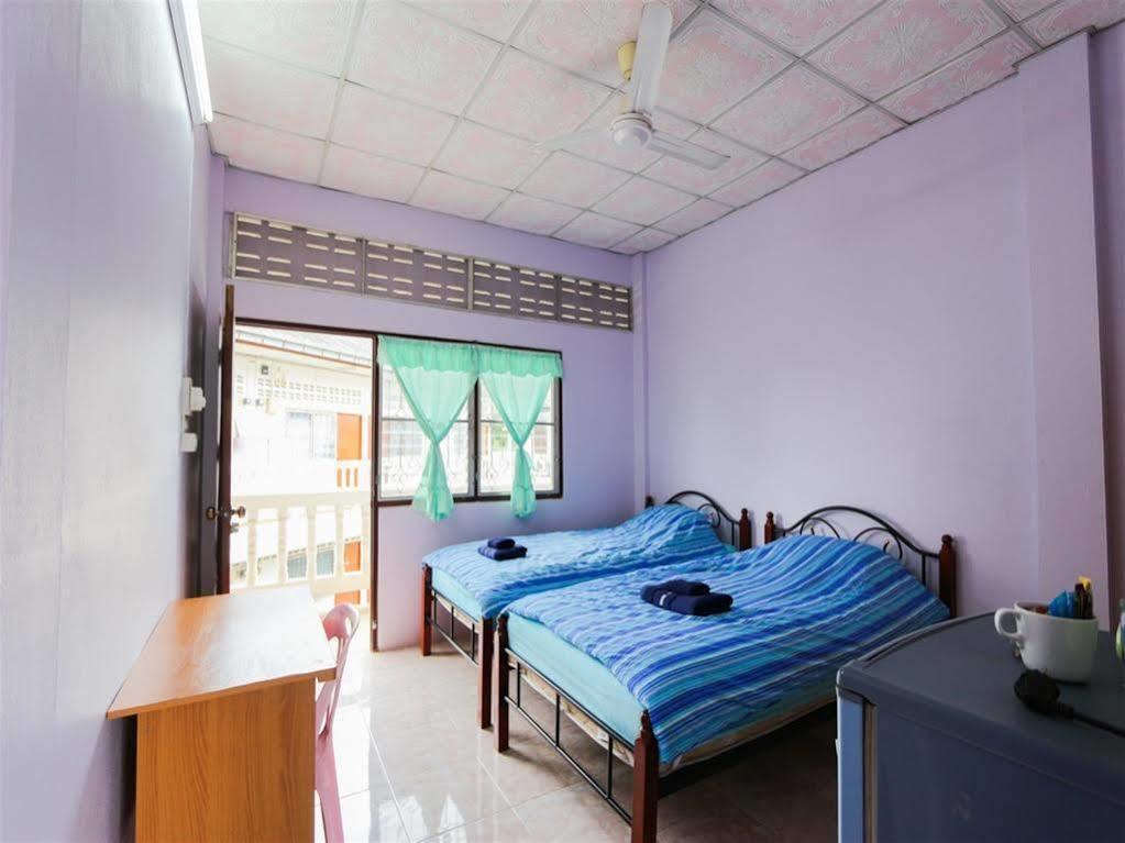 The Stay Guest House Лоеи Екстериор снимка